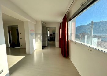 Two-room apartment Lovere, BG, Lovere - photo 9