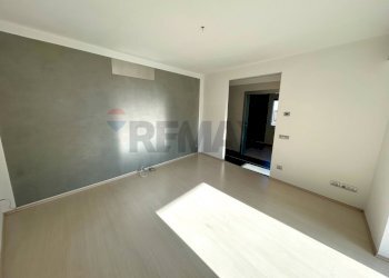 Two-room apartment Lovere, BG, Lovere - photo 11