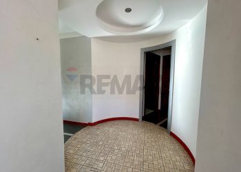 Two-room apartment Lovere, BG, Lovere - photo 26