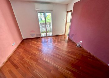 Two-room apartment Lovere, BG, Lovere - photo 28