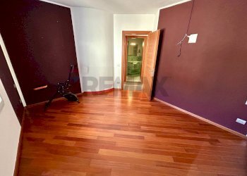 Two-room apartment Lovere, BG, Lovere - photo 35