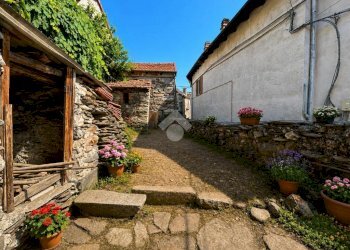 Semi-detached house Via Fornaccio, Casale Corte Cerro - photo 8