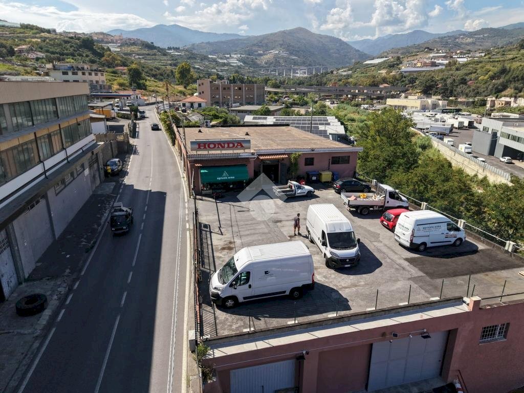 Capannone Via Armea, Sanremo - foto 1