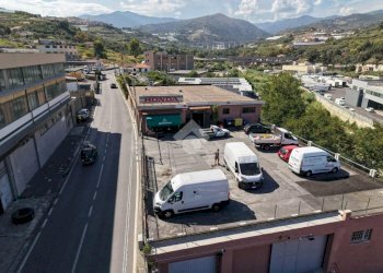 Capannone Via Armea, Sanremo - foto 1