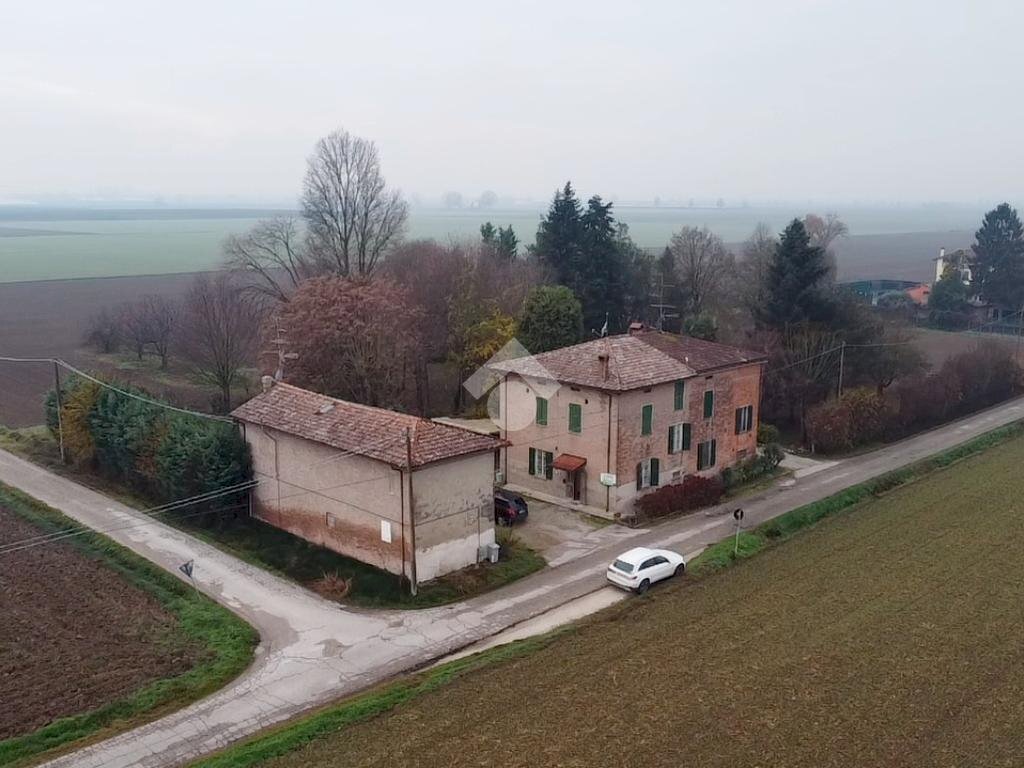 Casa semi indipendente Via Lunga, Cento - foto 1
