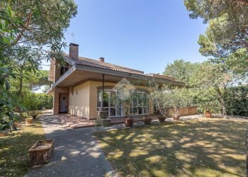 Villa Via Isonzo, Cervia - photo 1