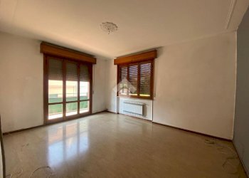 Three-room apartment Vicolo del Forno, Collecchio - photo 9
