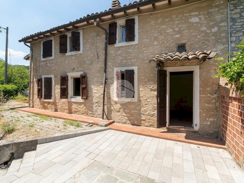 Semi-detached house Via della Resistenza, Langhirano - photo 1