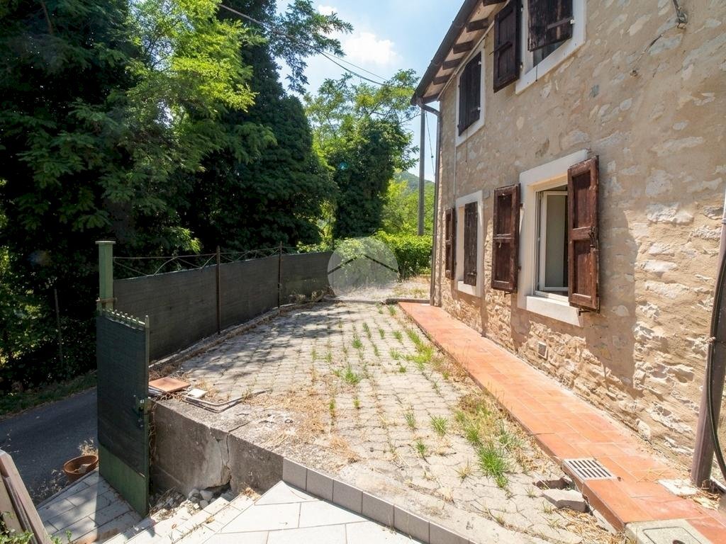 Semi-detached house Via della Resistenza, Langhirano - photo 3
