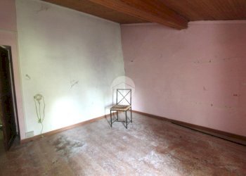 Semi-detached house Via della Resistenza, Langhirano - photo 12