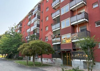 Trilocale Via Betti Ugo, Milano (zona Gallaratese) - foto 1