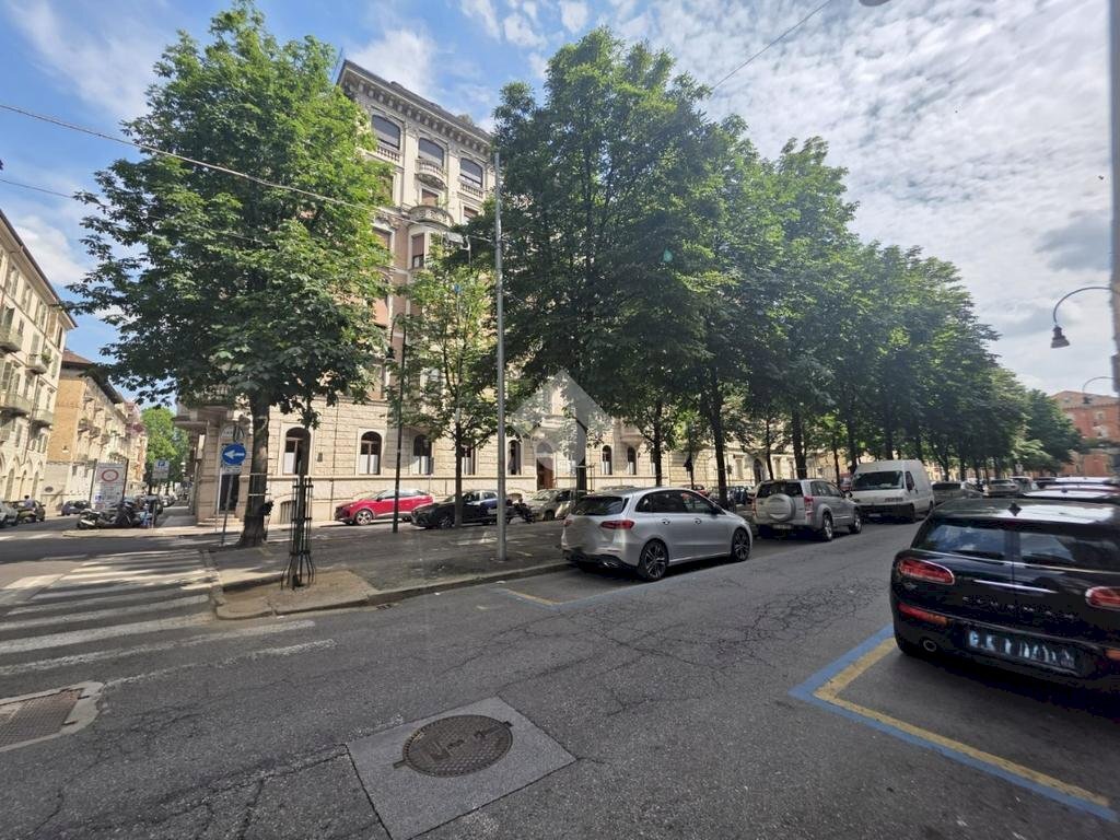 Two-room apartment Via Alessandro Manzoni, Torino (neighborhood Quadrilatero Romano) - photo 2