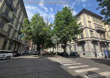 Two-room apartment Via Alessandro Manzoni, Torino (neighborhood Quadrilatero Romano) - photo 1