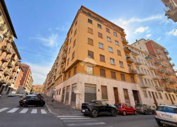 Trilocale Via principessa clotilde, Torino (zona San Donato) - foto 1