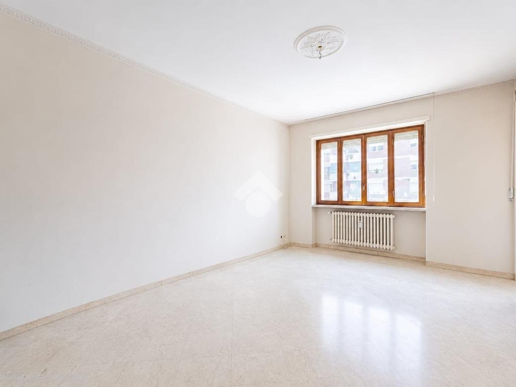 Four-room apartment Via Buenos Aires, Torino (neighborhood Santa Rita) - photo 3