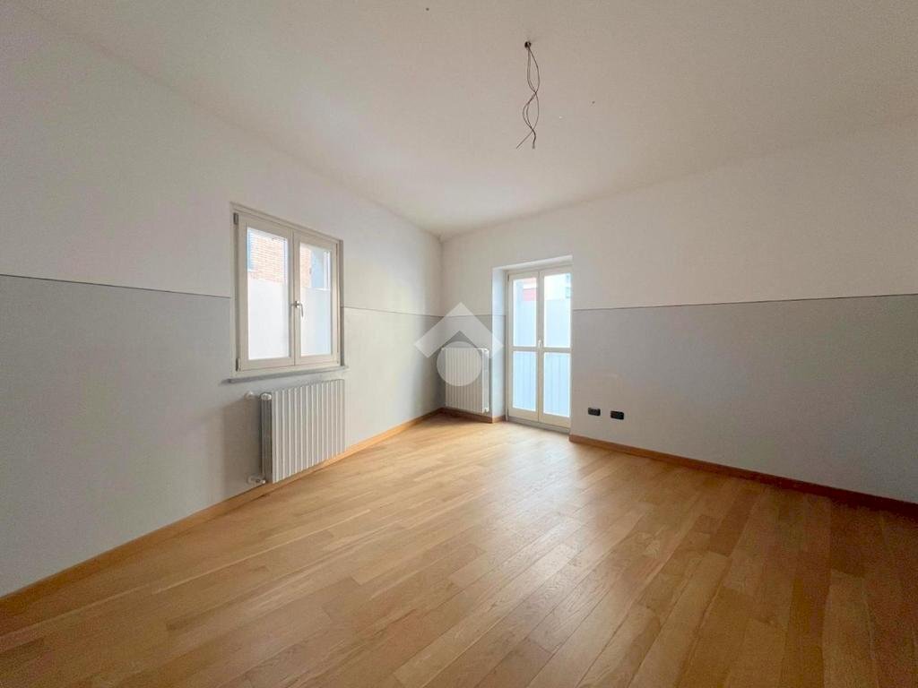 Appartamento Via C. Benso di Cavour, Asti - foto 1