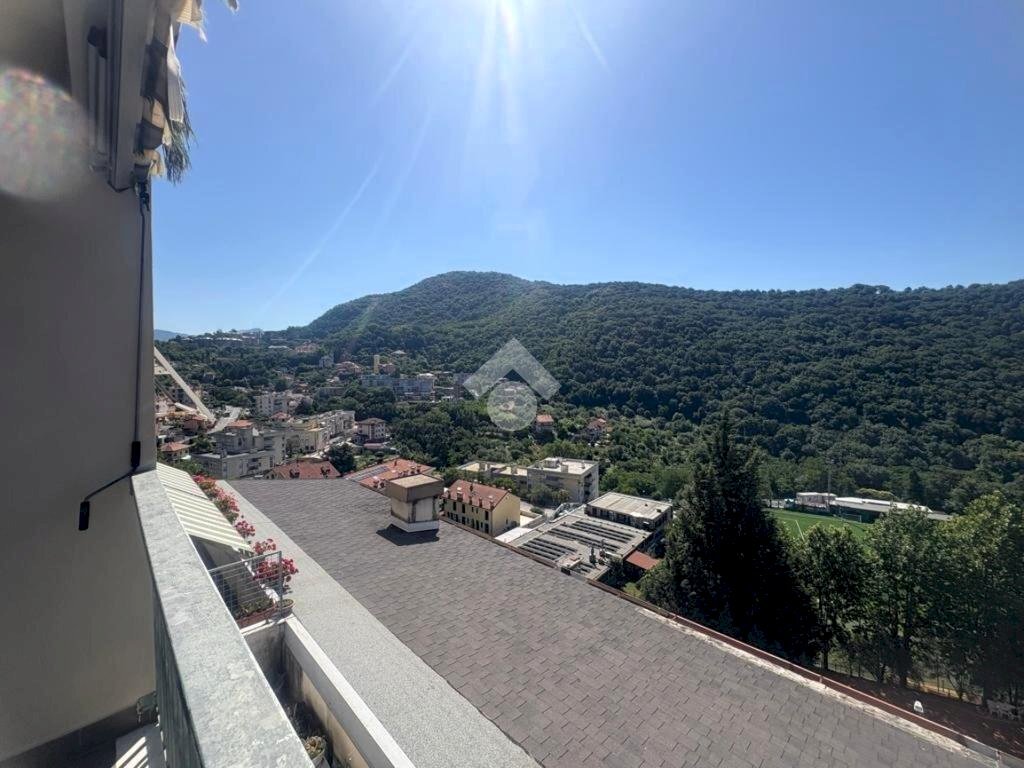 Four-room apartment Via Val Fontanabuona, Genova (neighborhood Sant'Eusebio) - photo 1