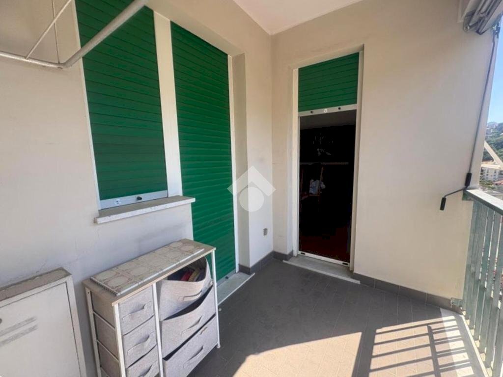 Four-room apartment Via Val Fontanabuona, Genova (neighborhood Sant'Eusebio) - photo 2