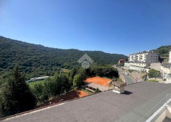 Four-room apartment Via Val Fontanabuona, Genova (neighborhood Sant'Eusebio) - photo 3