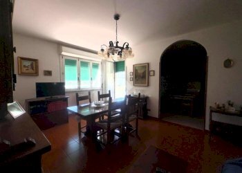 Four-room apartment Via Val Fontanabuona, Genova (neighborhood Sant'Eusebio) - photo 6