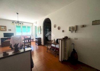 Four-room apartment Via Val Fontanabuona, Genova (neighborhood Sant'Eusebio) - photo 7
