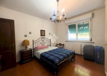 Four-room apartment Via Val Fontanabuona, Genova (neighborhood Sant'Eusebio) - photo 12