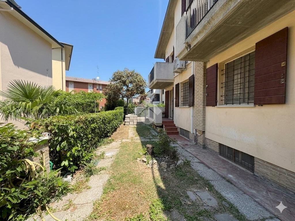 Villa a Schiera Via Caprera, Ravenna - foto 2