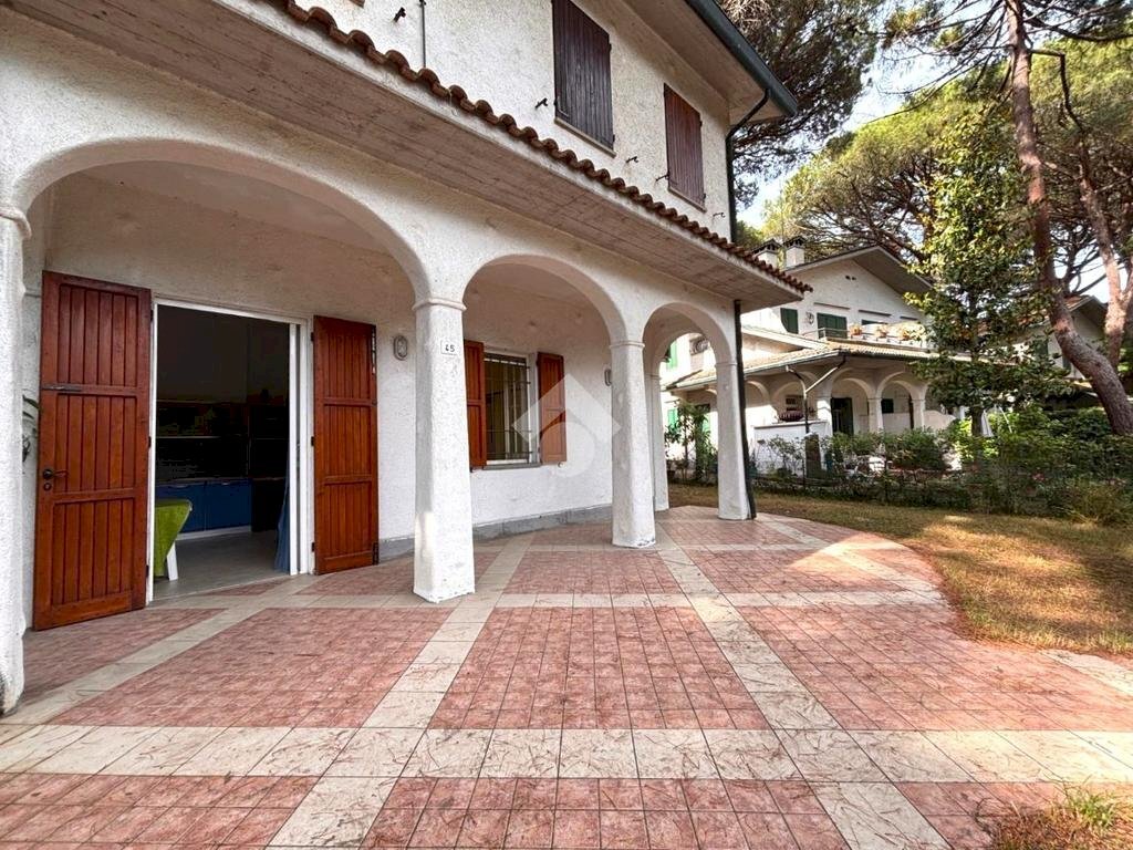 Four-room apartment Viale dei Ligustri, Ravenna (neighborhood Marina Romea) - photo 2