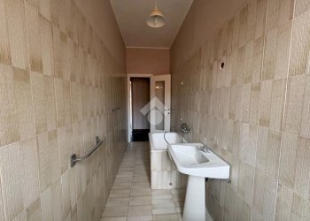 Two-room apartment Via Cesare Beccaria, Legnano - photo 14