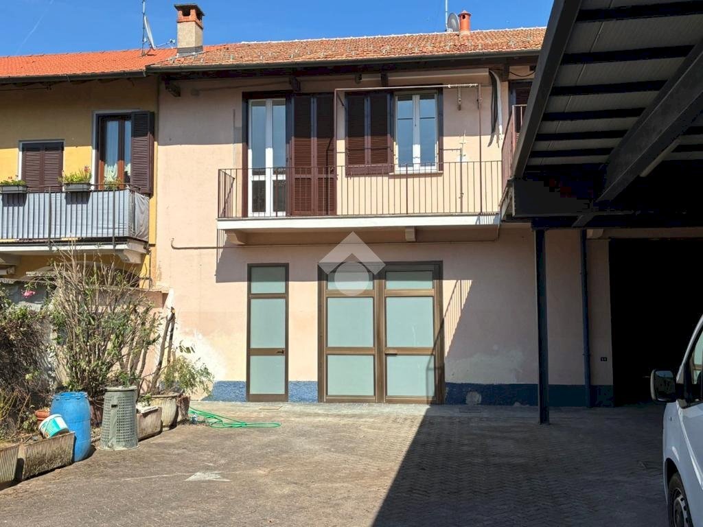 Casa semi indipendente Via A. Volta, Corbetta - foto 1