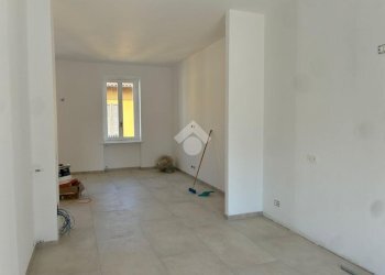 Semi-detached house Via A. Volta, Corbetta - photo 5