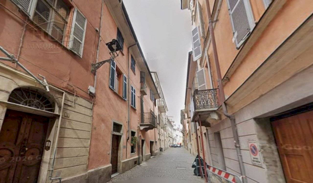 One-room apartment Via cacciatori delle alpi 8, Cuneo (neighborhood Centro Storico) - photo 1