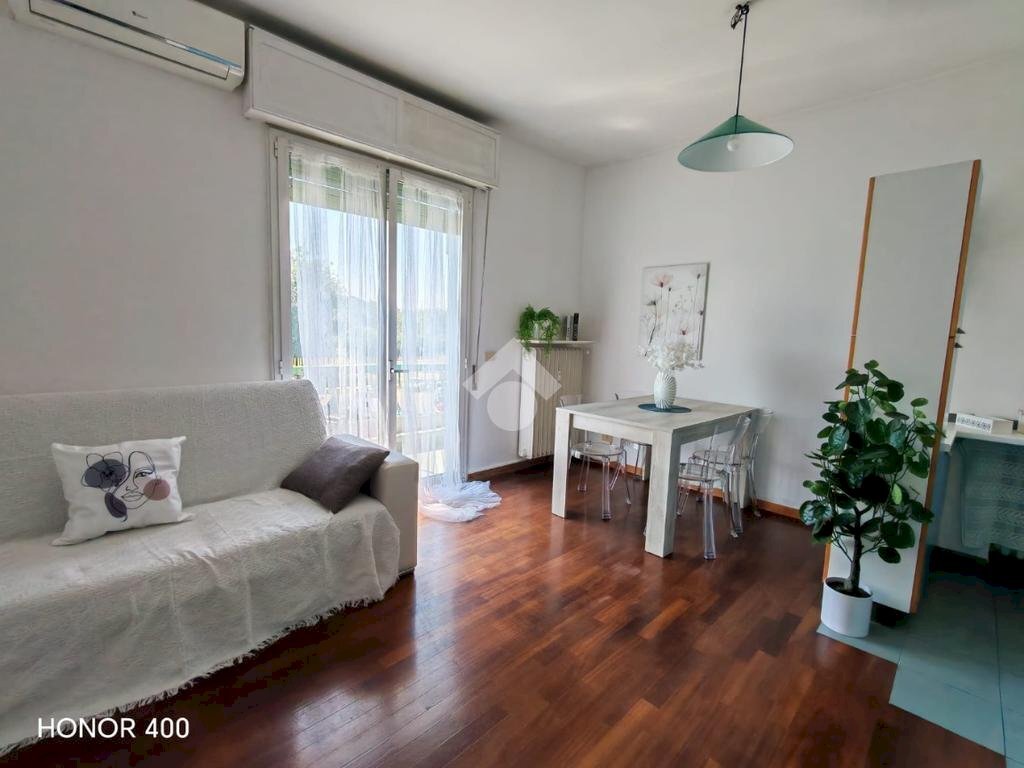 Bilocale Viale P. Gobetti, Modena (zona Buon Pastore - Parco Amendola) - foto 1