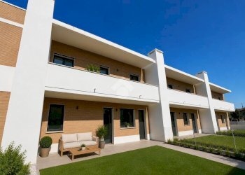 Villa a Schiera Piazza Elsa Morante, Ravenna (zona Borgo Montone) - foto 2