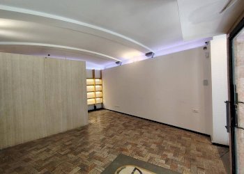 Shop Via Saragozza, 47, Bologna (neighborhood Centro Storico) - photo 21