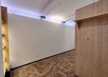 Shop Via Saragozza, 47, Bologna (neighborhood Centro Storico) - photo 25