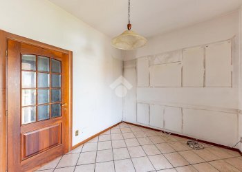 Three-room apartment Via Della Pace, Lainate - photo 16