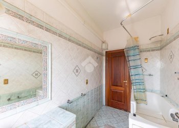 Three-room apartment Via Della Pace, Lainate - photo 22
