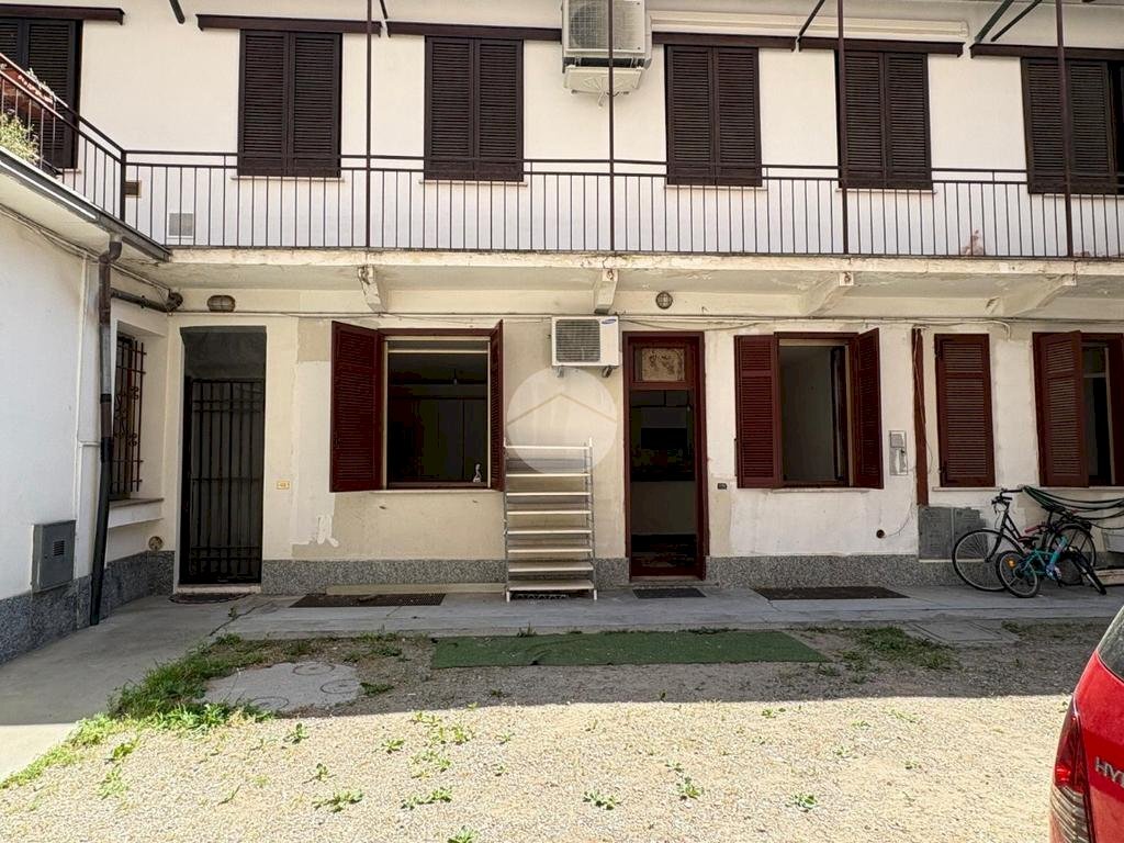 Three-room apartment Via G. Rossini, Vigevano - photo 1