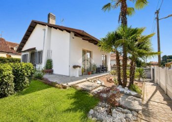 Villa Via Monsignor Antonio Peccora, Cigliano - foto 4