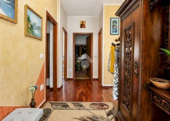 Villa Via Monsignor Antonio Peccora, Cigliano - foto 5