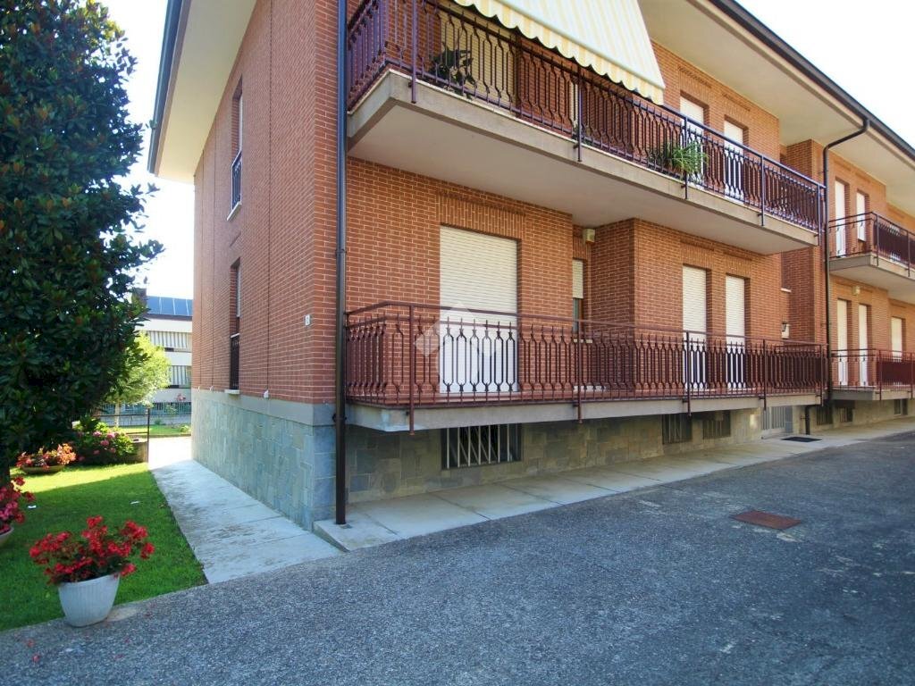 Four-room apartment Strada profonda, Alba - photo 1