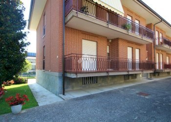 Four-room apartment Strada profonda, Alba - photo 1