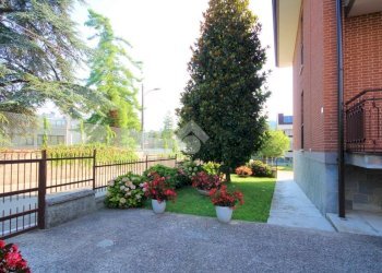 Four-room apartment Strada profonda, Alba - photo 3