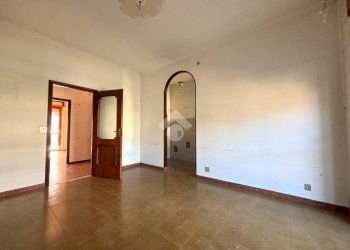 Four-room apartment Strada profonda, Alba - photo 18