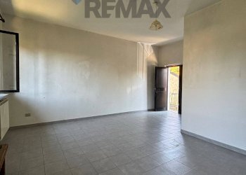 Stanza vuota - Casa semi indipendente via nino bixio
 
4, Inveruno - foto 13