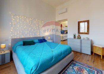 Camera / camera da letto - Bilocale Piazza Pompeo Castelli
 
1, Milano - foto 12
