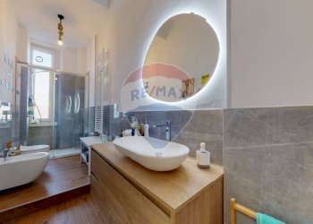 Bagno - Bilocale Piazza Pompeo Castelli
 
1, Milano - foto 25
