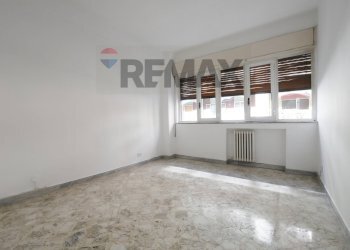 Stanza vuota - Three-room apartment Via Ettore Fieramosca
62, Bari - photo 3