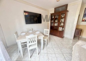 Sala da pranzo - Three-room apartment Via Castello
 
84, Porto Valtravaglia - photo 5